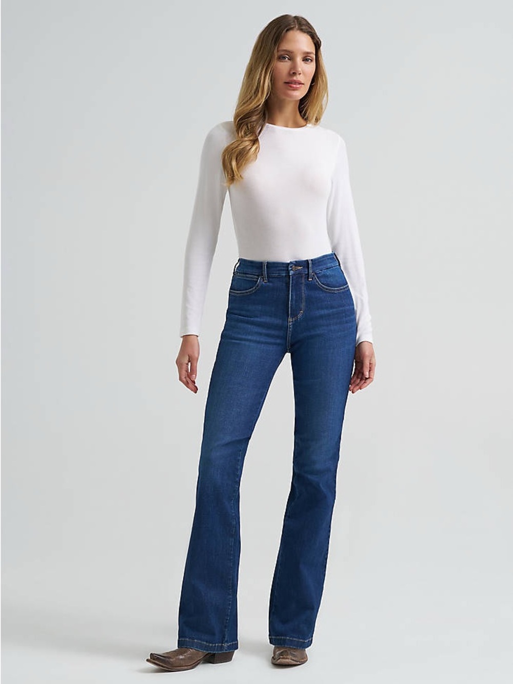 Wrangler bespoke book 27x32 women’s denim